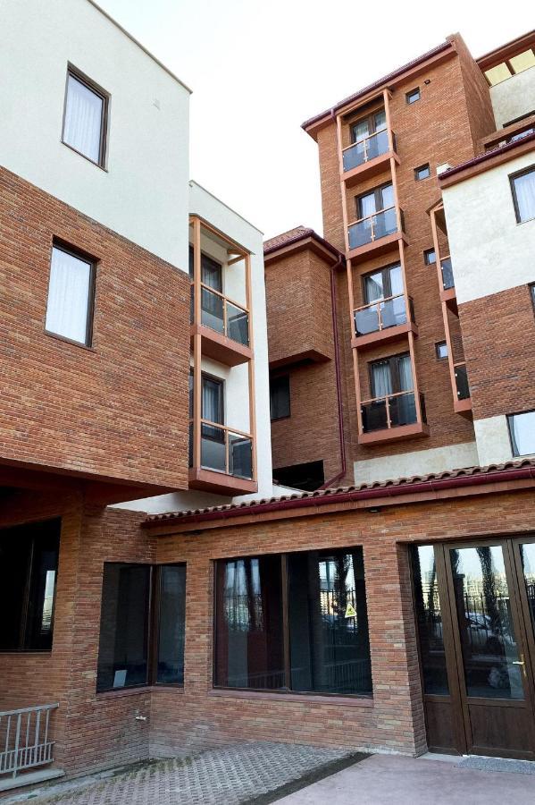 Reikartz King Tamar Tbilisi Hotel Exterior photo