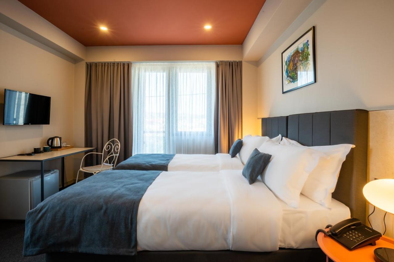 Reikartz King Tamar Tbilisi Hotel Exterior photo